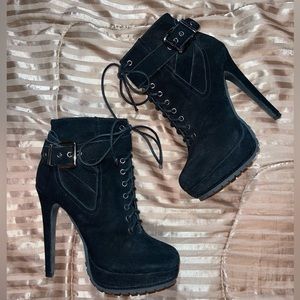 Aldo Lace Up Black Ankle Boots Sz 7